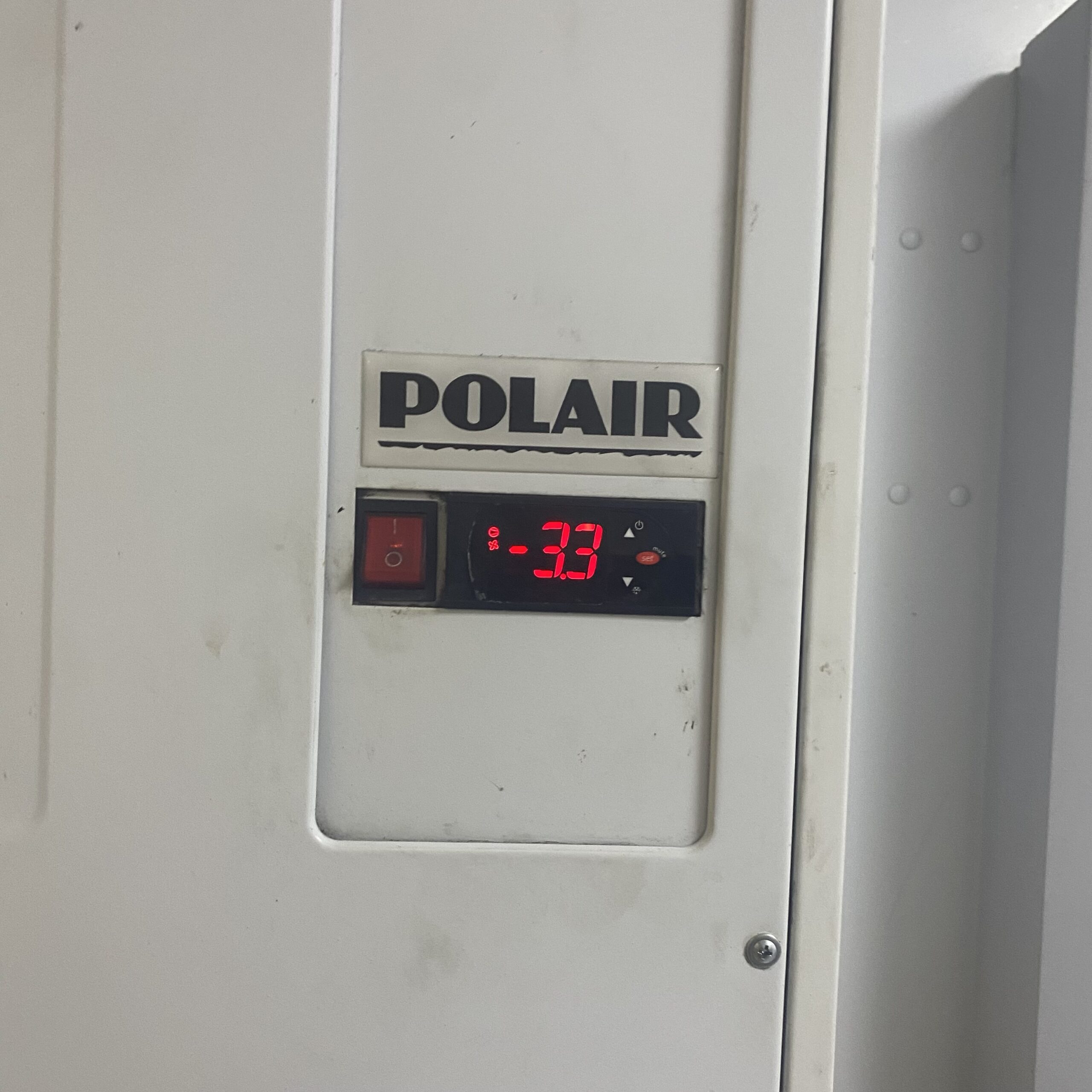 Ремонт холодильной камеры в Москве