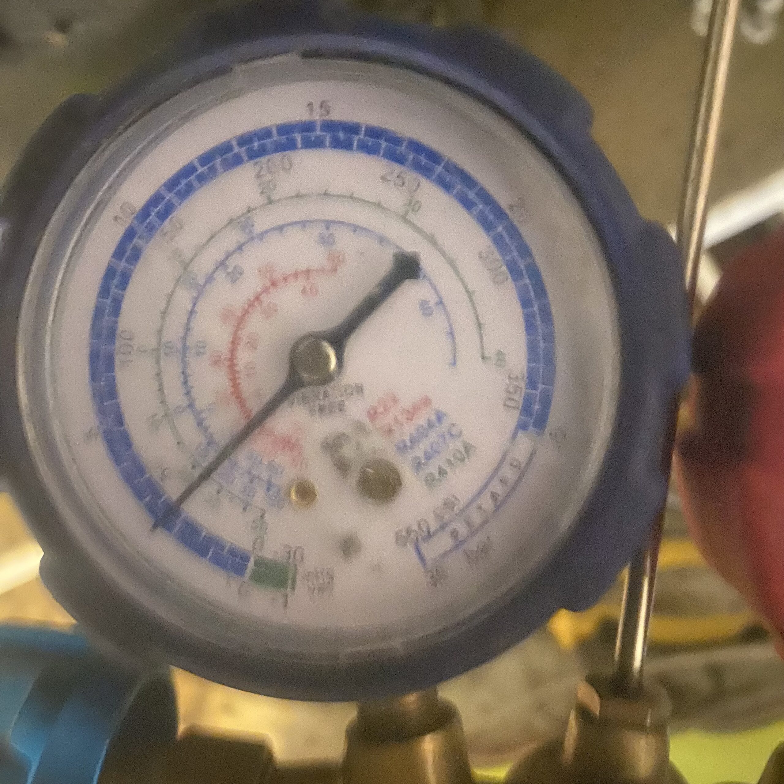 «Ушла в плюс»: почему среднетемпературная камера греет до +19°C и как мы ее вернули в режим