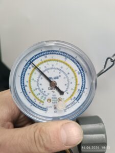 Плюсовая камера показывает +15